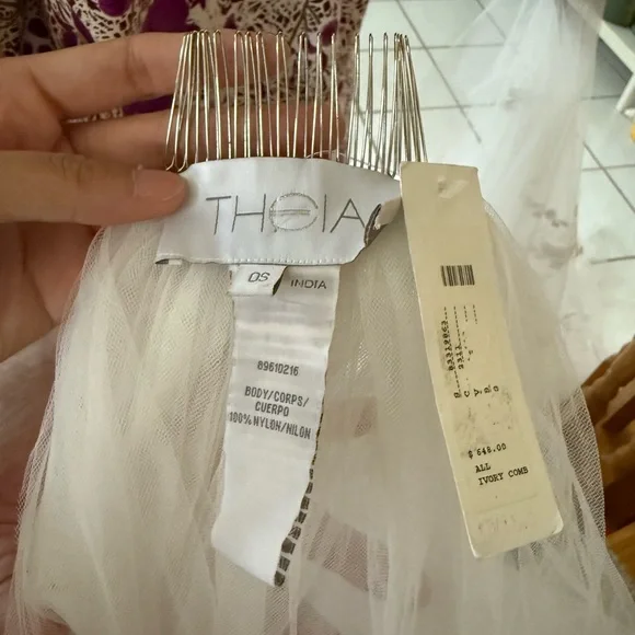 BHLDN Theia Jasper Embroidered Cathedral Veil - Picture 5 of 9